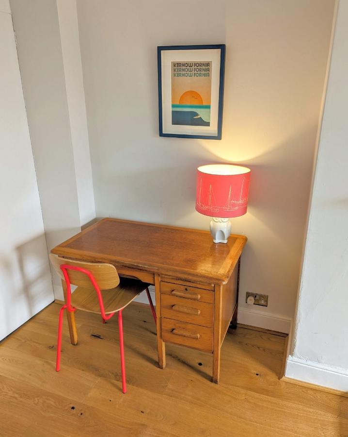 Manacles - Spacious Flat Near Beach With Sea Views & Parking Falmouth Exterior photo