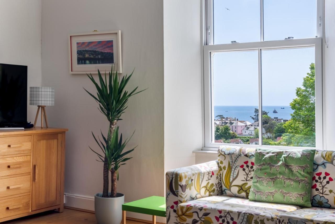 Manacles - Spacious Flat Near Beach With Sea Views & Parking Falmouth Exterior photo